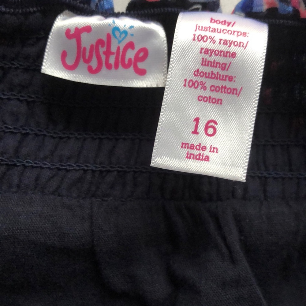 Justice - Picture 6 of 7